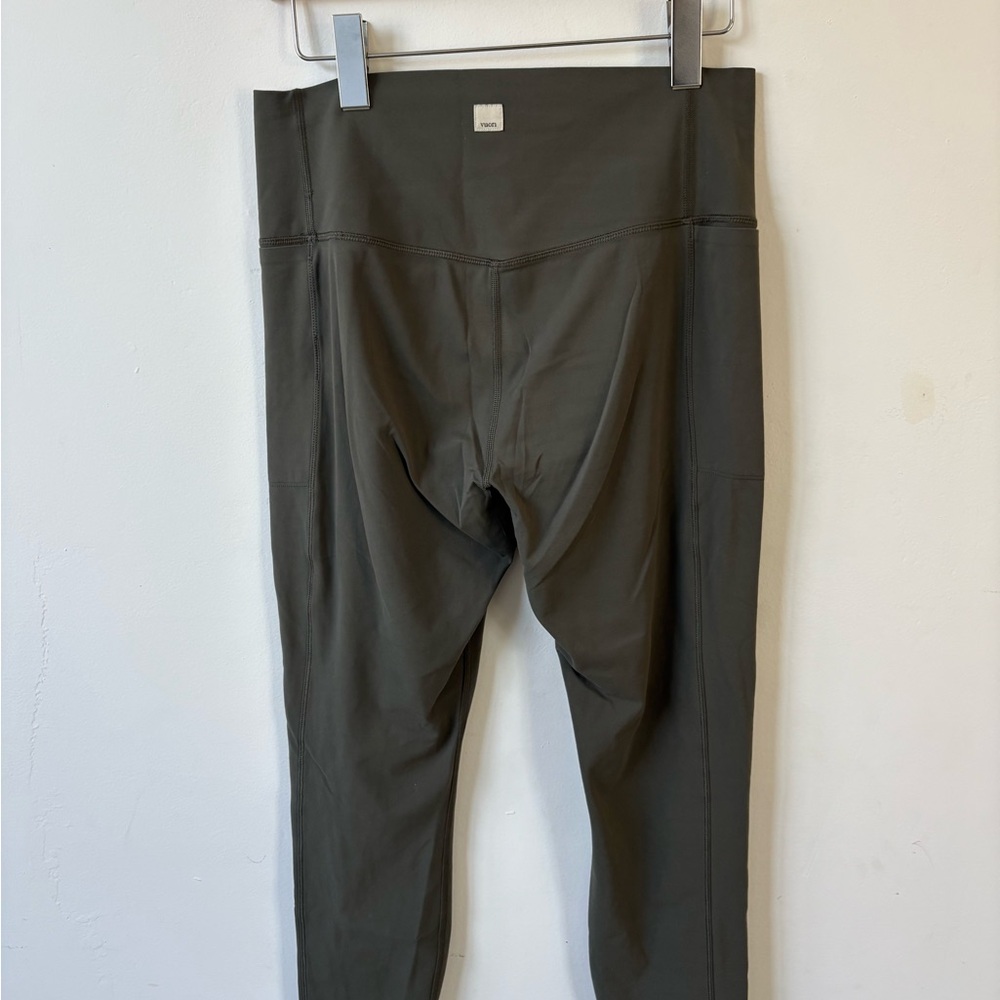 Vuori Dark Green Leggings